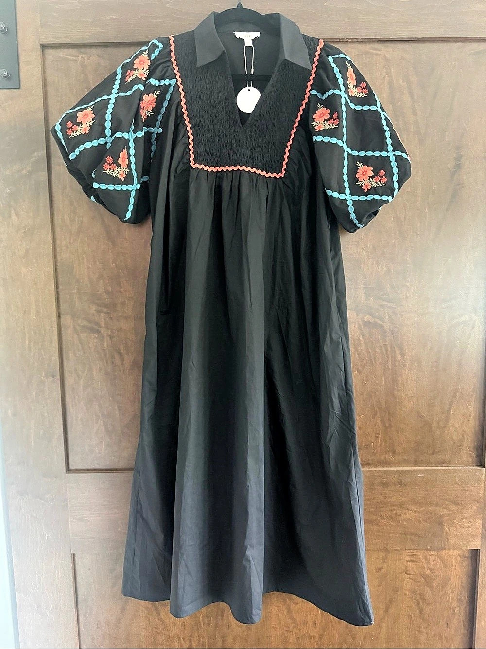Oddi Embroidered Floral Maxi Dress